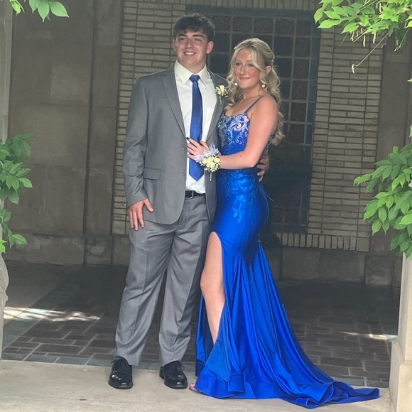 Meet your Posher, Rj - Picture 7 of 14